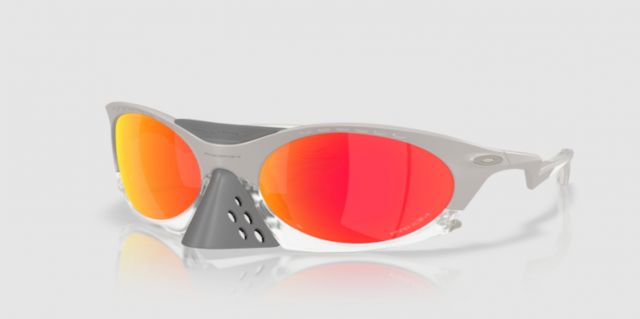 Plantaris in Podpah Grey / Prizm Ruby Iridium