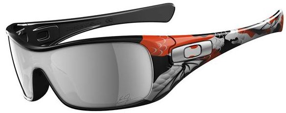 Antix in Polished Black (Koi Print) / Grey