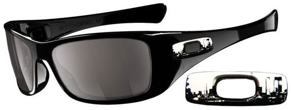 Hijinx in Polished Black (City) / Warm Grey