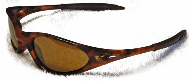 Minute (Gen 1) in Tortoise / Gold Iridium