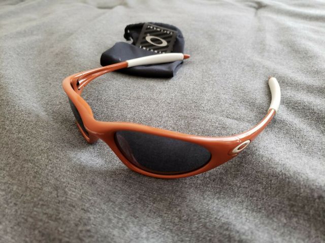 Minute (Gen 2) in Shadow Grey / Persimmon