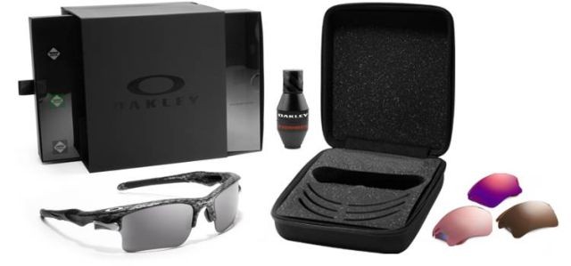 Fast Jacket XL High Performance Holiday Bundle in Matte Carbon Fiber / VR28 Black Iridium, +Red Iridium, Black Iridium Polarized, G30 Iridium