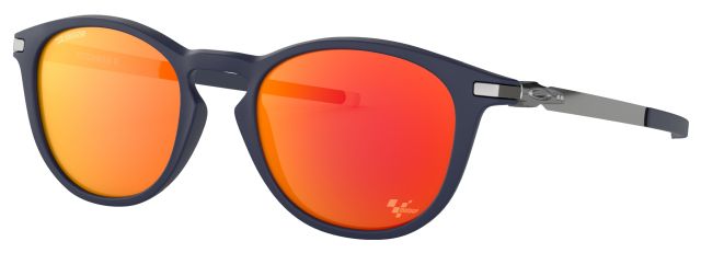 Pitchman R in Matte Navy / Prizm Ruby Iridium