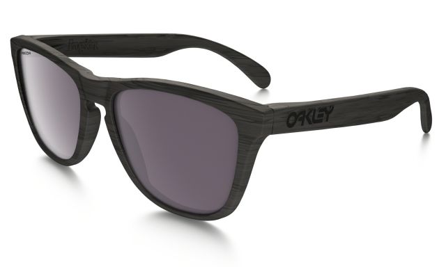 Collectors Frogskins in Woodgrain / Prizm Daily Polarized