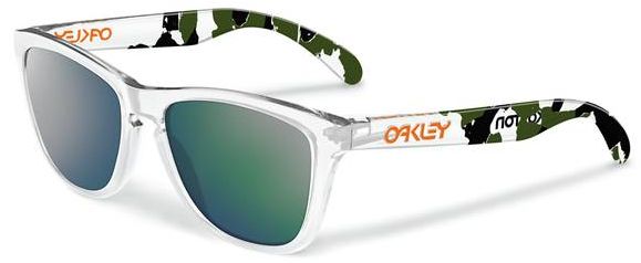 Collectors Frogskins in Clear Camo / Emerald Iridium