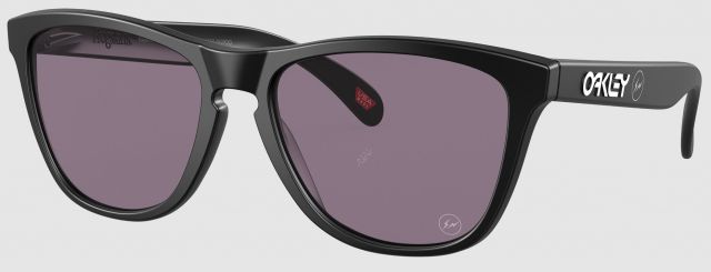 Collectors Frogskins (AF) in Matte Black / Prizm Grey