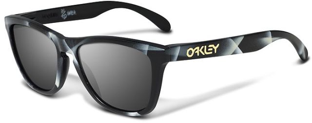 Petterson Frogskins in 31/50 - Black w/ White Crossfade / Black Iridium