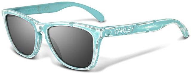 Petterson Frogskins in 18/50 - Metallic Light Blue Spots / Black Iridium