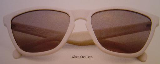 Frogskins (Gen 1) in White / Grey