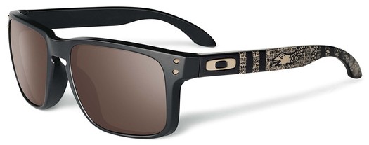 Holbrook in Matte Black / Warm Grey