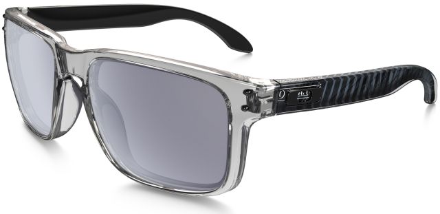 Holbrook in Polished Clear Max Fear / Grey