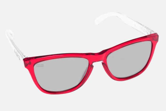 Collectors Frogskins in Red/Clear / Prizm Black Iridium