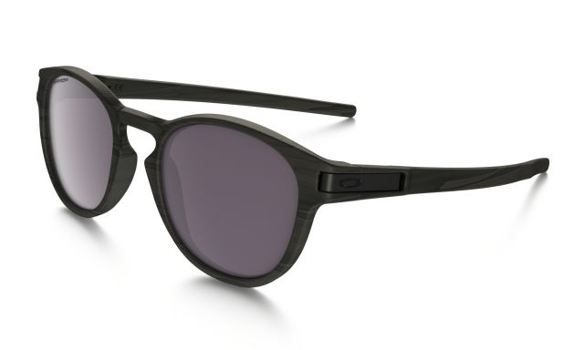 Latch in Woodgrain / Prizm Daily Polarized