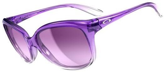 Pampered in Amethyst Iridescent / Black-Violet Gradient