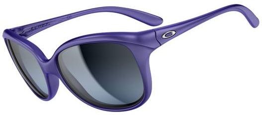 Pampered in Iris Velvet / Black-Grey Gradient