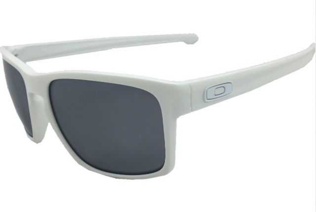 Sliver in Matte White / Black Iridium