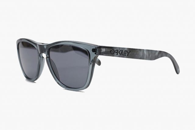 Collectors Frogskins in Crystal Black-Black Smoke / Grey