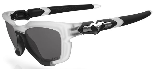 Version 5.2 in Matte-Max Ghost / Black / Grey Polarized