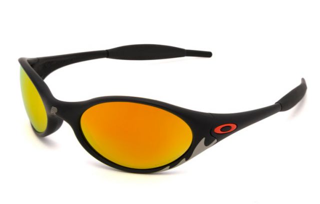 Collectors Eye Jacket in Matte Black / Prizm Ruby Iridium