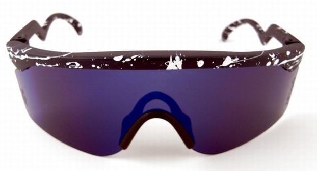 Collectors RazorBlade in Blue w/White Splatter / Ice Iridium