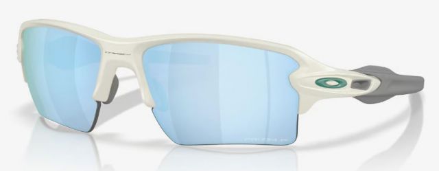 Flak 2.0 XL in Matte Mist / Prizm Deep Water Polarized