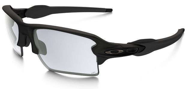 Flak 2.0 XL in Matte Black / Clear Black Photochromatic