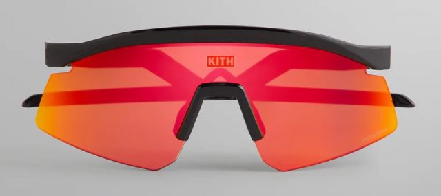Hydra in Polished Black / Prizm Ruby Iridium