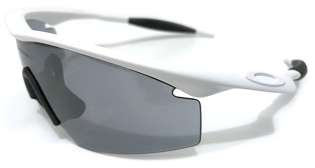 Pro M Frame Strike in White / Slate Iridium