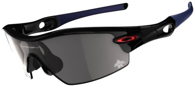 Radar Pitch in Polished Black / Grey