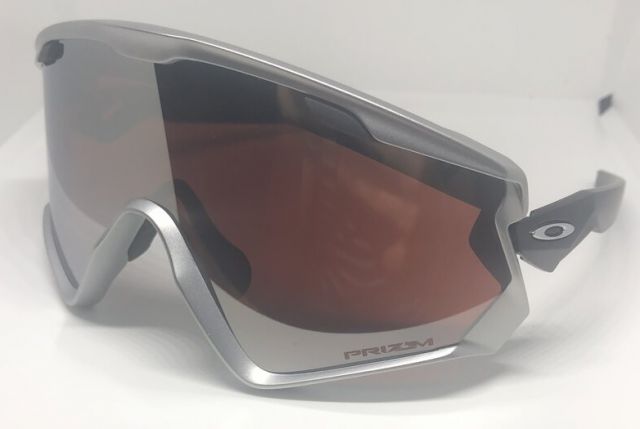 Wind Jacket 2.0 in Silver / Prizm Silver