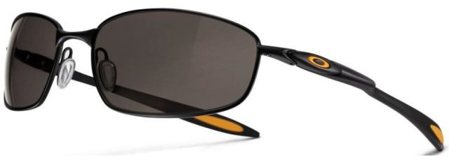 Blender in Matte Black / Warm Grey
