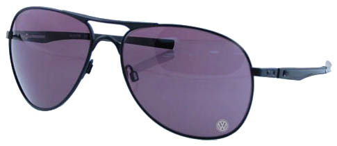 Plaintiff in Matte Black / Warm Grey
