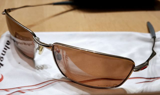 Square Whisker in Polished Chrome / VR28 Black Iridium Polarized